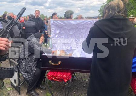 В Курске простились с погибшим 9 мая бойцом СВО с позывным Грузин