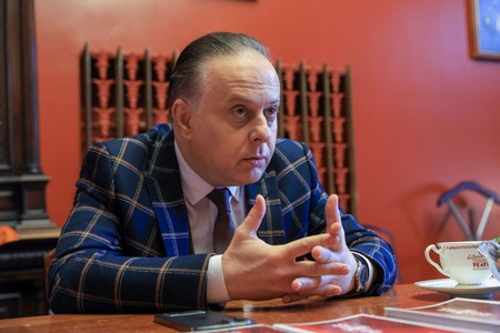В театре Вахтангова раскрыли, к чему привели именные билеты